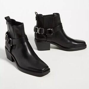 NWOT Sam Edelman Bellamie Black Leather Western Ankle Boots Size 7